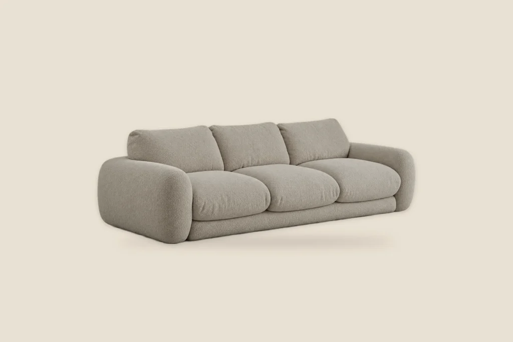 Zaglądamy do pracowni: tak powstaje sofa Obłok